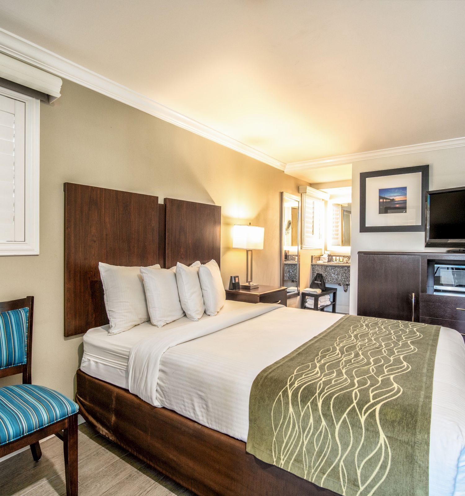 Hi View Inn & Suites